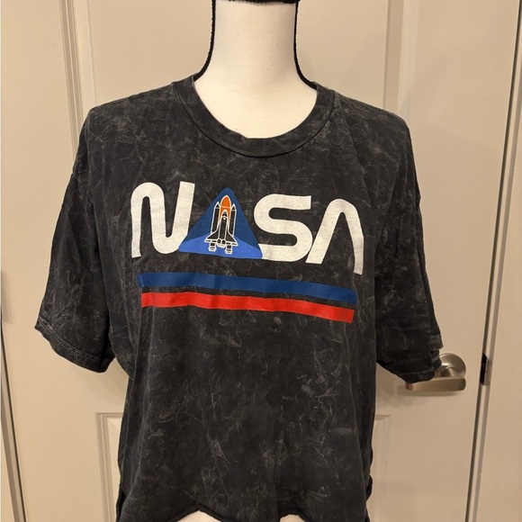 NASA grey acid wash logo cropped tee size XL - Picture 9 of 10